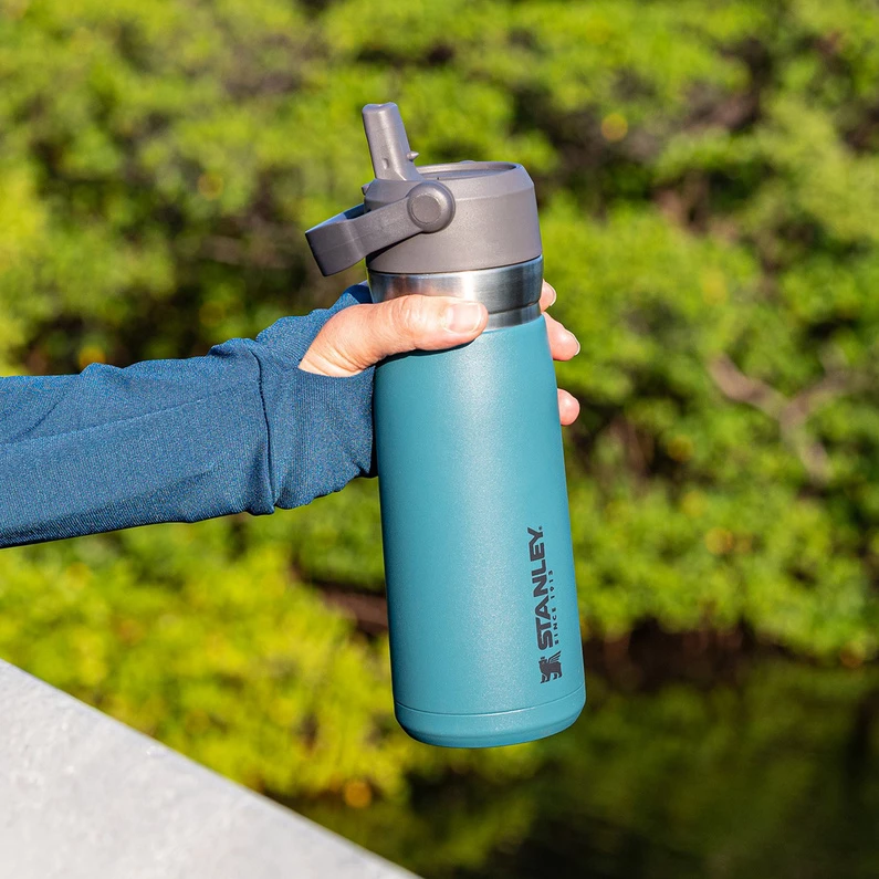 IceFlow Flip Straw Waterfles Stanley IceFlow Flip Straw Waterfles -Julbo-winkel iview 5047901 001 pic4